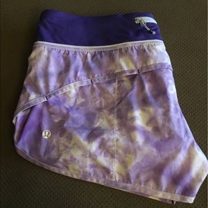 Lululemon Speed Short Size 8 Purple Tye Dye